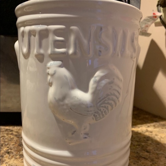 Beautiful Kitchenware - Picture 3 of 3